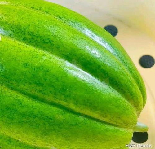 月亮吃瓜,月宫仙子与凡间瓜果的奇幻邂逅