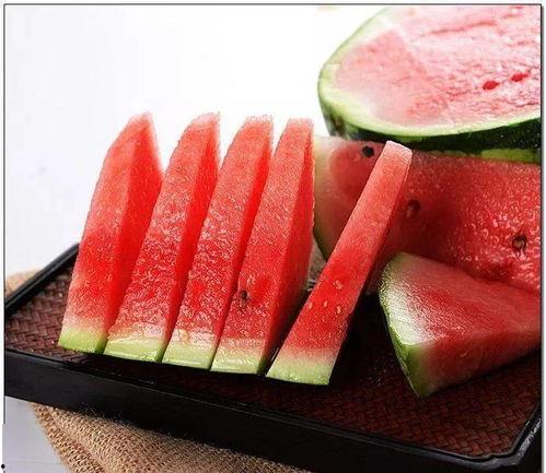 中国的吃瓜行为,网络围观背后的文化现象与心理解读