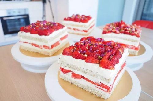 吃瓜人生蛋糕,甜蜜蛋糕见证成长历程